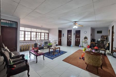 Dijual Cepat Rumah Kokoh di Komplek Pejaten Barat Jakarta Selatan