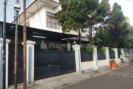 Jual Rumah di Cipete Utara Kebayoran Baru Jakarta Selatan Semi Furnished