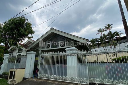 Dijual Rumah 1 Lantai Halaman Luas di Margahayu Raya Bandung | LT 437 m² | 5 Kamar | Rp2,99 M