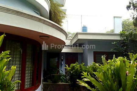 Dijual Rumah Bagus Strategis Sayap Dago Bandung