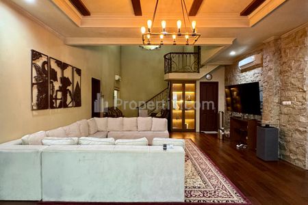For Sale Rumah Mewah 2 Lantai Semi Furnished di Kemang Timur Jakarta Selatan