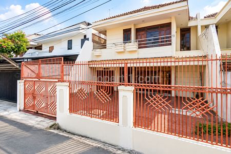 Dijual Rumah Taman Ratu Dekat Pusat Kuliner Green Ville Jakarta Barat