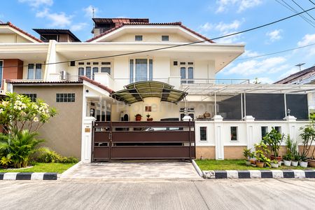Dijual Rumah Green Garden Furnish Siap Huni Posisi Hook di Jakarta Barat