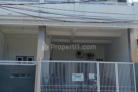 Jual Rumah Kost Aktif Mulyosari Dekat Kampus ITS, Pakuwon City, Surabaya Timur