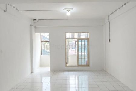 Jual Ruko 2 Unit Gandeng di Ciledug, Petukangan Utara, Pesanggrahan, Jakarta Selatan