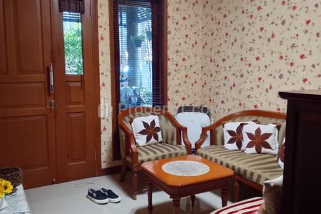 Dijual Rumah Siap Huni Pinggir Jalan Utama Strategis di Pondok Pekayon Indah, Bekasi, Jawa Barat