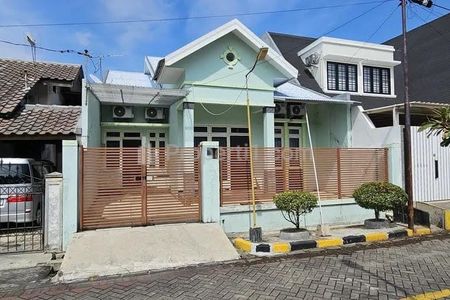 Jual Cepat Mau Pindah Luar Negeri Rumah 1 Lantai di Rungkut Mapan Surabaya Timur dekat MERR, Kampus UPN
