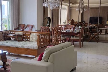 Disewakan Apartemen Botanica Simprug 3+1BR, Unit Mewah, Furnished, Akses Dekat Binus School - Jakarta Selatan