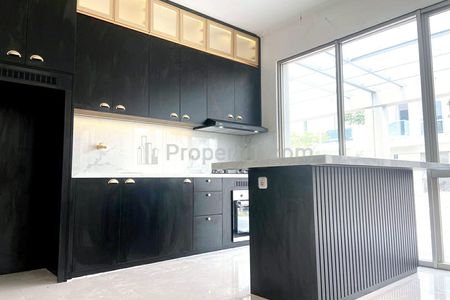 Sewa Rumah PIK 2 Tahap 1 Ukuran 8x10 Ada 2 Lantai Tipe 3+1 Kamar Tidur Include AC 4 dan Kitchen Set