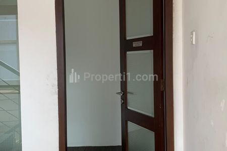 Disewakan Ruang Usaha / Kantor Lantai 2 Daerah Strategis