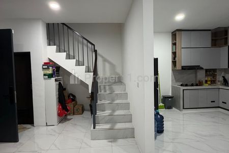 Dijual Rumah Citra 8 Cluster Lavia Living Ukuran 6x12 m Jakarta Barat