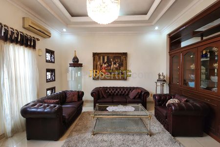 Dijual Rumah 2,5 Tingkat di Komplek Griya Riatur - Medan Jalan Tulip