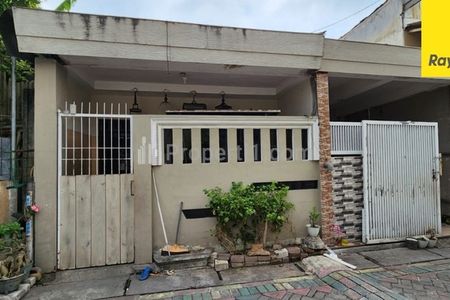 Dijual Rumah Lelang Pradah Kalikendal Dukuh Pakis Surabaya LT 148m2 SHM