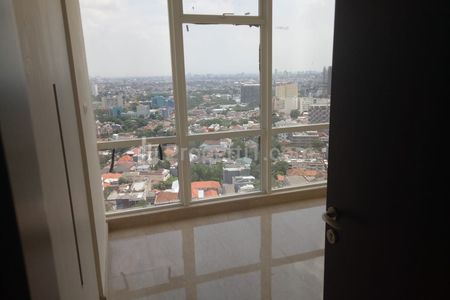 Dijual Apartemen Menteng Park 2BR Semi Furnished