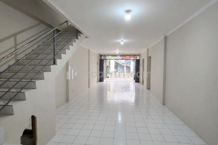 Jual Ruko 2 Unit Gandeng di Ciledug, Petukangan Utara, Pesanggrahan, Jakarta Selatan