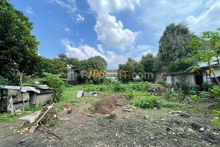 Jual Tanah Hook di Jalan Brig. Jend. Zein Hamid (Simpang Jl. Berlian Sari) - Medan