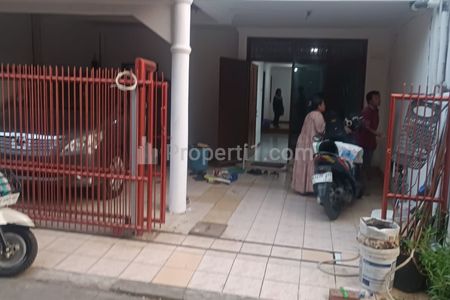 Disewakan Rumah Murah Bagus 2 Lantai di Taman Modern Cakung Jakarta Timur Siap Huni Minimalis Modern