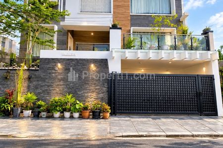 Jual Rumah 3 Lantai Private Swimming Pool di Billymoon Pondok Kelapa Jakarta Timur