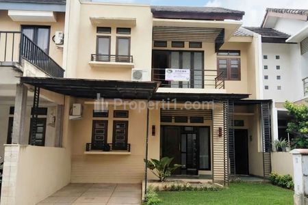 Disewakan Rumah 2 Lantai Dalam Komplek di Cinere, Depok