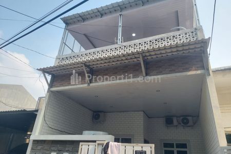 Dijual Rumah Murah 2 Lantai SHM Cash Only di Taman Mutiara, Grogol Petamburan, Jakarta Barat