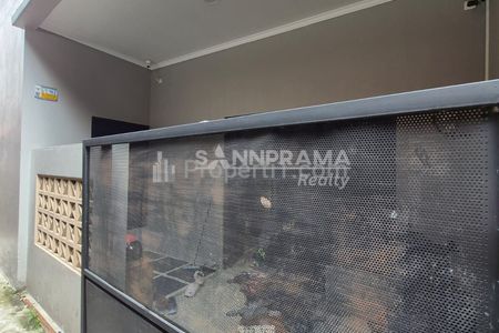 Dijual Rumah Cantik 2 Lantai Siap Huni di Pancoran Mas Depok