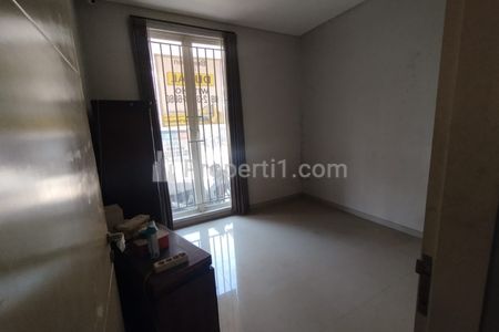 Dijual Rumah Minimalis 2 Lantai The Greenlake Citraland Surabaya