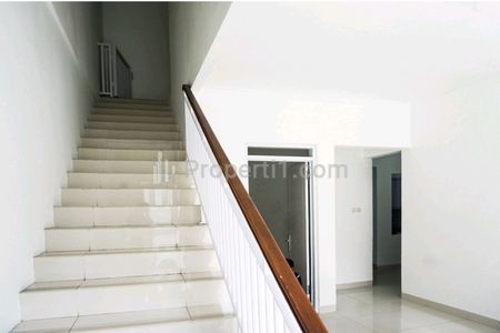 Dijual Rumah Bagus Strategis Sayap Cigadung Bandung
