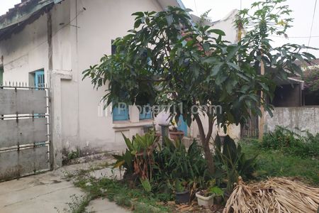 Dijual Rumah Bangunan Lama Hitung Tanah Strategis Sayap Riau Bandung