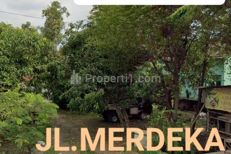 Dijual Rumah 2360 m2 Hitung Tanah di Jl. Merdeka, Mojowangi, Mojowarno, Jombang, Jawa Timur - Hadap Nol Jalan Raya - Samping Sekolah SDN Mojowarno