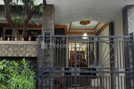 Disewakan Rumah 2 Lantai Bagus di Komplek Bea Cukai Jalan Melati Jakarta Utara