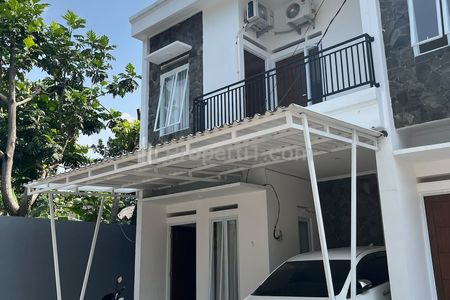 Jual Rumah 2 Lantai Siap Huni Dalam Komplek di Ciomas, Bogor