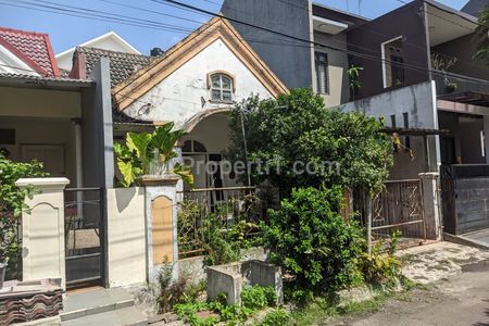 Dijual Rumah Bagus Dalam Komplek Perumahan Strategis di Wilayah Tapos, Depok