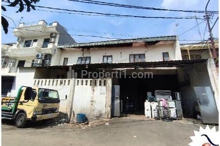 Dijual Rumah Luas Murah Cocok untuk Usaha SHM Cash Only di Kebon Jeruk Permai, Kebon Jeruk, Jakarta Barat