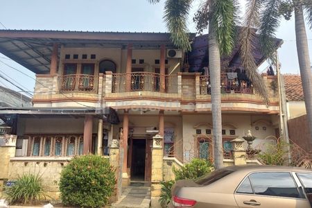 Dijual Rumah 2 Lantai Full Posisi Hook di Jatiasih Bekasi