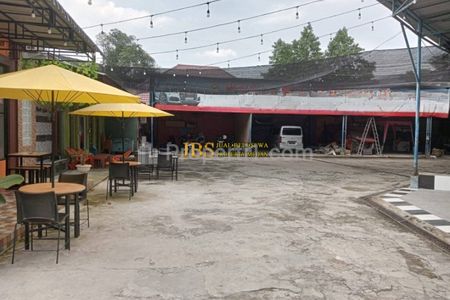 Jual Tanah dan Bangunan Hook di Jalan Brigjend H.A. Manaf Lubis/Jl. Danau Singkarak - Daerah Gaperta (Ex Cafe dan Workshop)