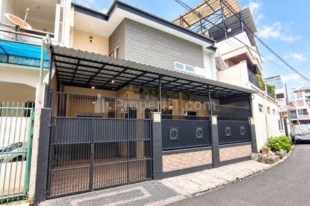 Dijual Rumah Siap Huni Bebas Banjir di Tomang, Jakarta Barat