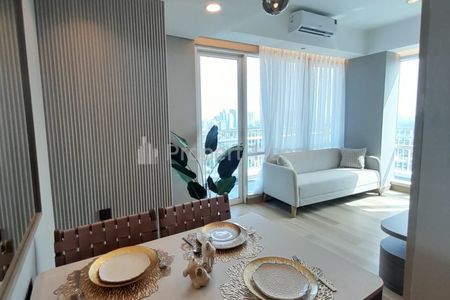 Jual Apartemen The Aspen Peak Residence Dekat Sekolah Al Izhar Pondok Labu, Jakarta Selatan - 3BR Full Furnished