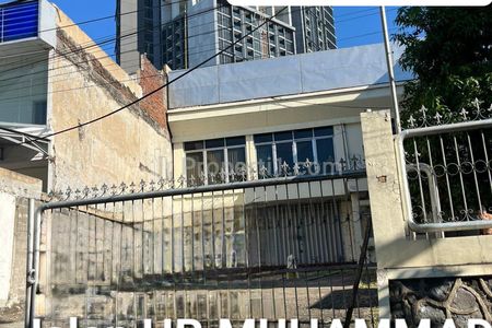 Disewakan Gedung 855 m2 Nol Jalan HR. Muhammad Surabaya Barat - Hadap Jalan Raya Kembar- Komersial Area - Parkiran Mobil Luas - Ada Gudang