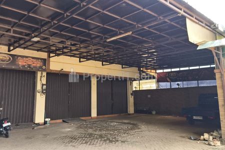 Disewakan Ruko Gandeng 2 Unit Siap Pakai di Jalan Raya Bekasi Jakarta Timur