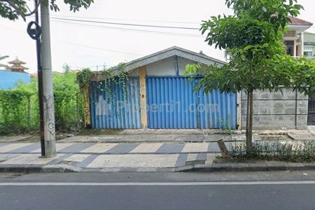 Dijual Tanah dengan Bangunan di Raya Wiyung, Surabaya Selatan