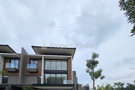 Jual Rumah Mewah di BSD Nava Park, Hoek, Timur Laut, Dekat Pintu Tol Aeon