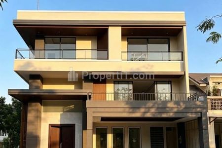 Jual Rumah Mewah di BSD Greenwich, Hoek Bonus Tanah Fasum, Design Mandiri