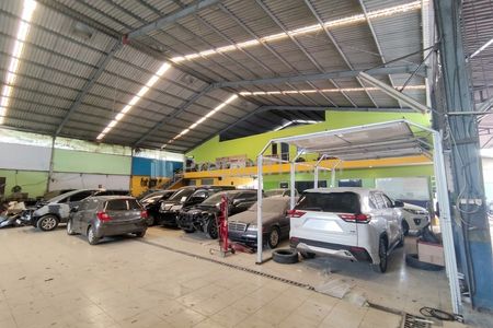 Dijual Tanah di Kemanggisan Jakarta Barat Eks Bengkel Harga Bersahabat