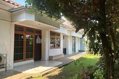 Dijual Rumah Hoek Area Tenang di Pondok Indah, Jakarta Selatan