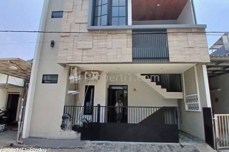 Dijual Kost-kostan Arumba Tunggulwulung Malang, Full Furnished dan Full Penghuni (Balkon)