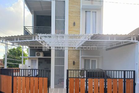 Dijual Murah Rumah Minimalis Modern 2 Lantai Bonus Furnished di Godean, Sleman, Dekat Kampus UNISA & Rocket Waterpark