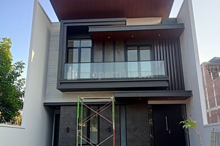 Dijual Rumah Baru 2 Lantai Woodland Citraland Utama Sambikerep Surabaya Barat
