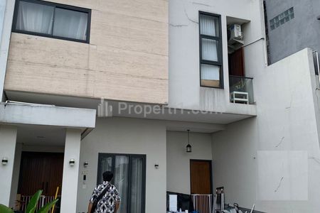 Dijual Rumah Murah 2 Lantai SHM Cash Only di Perum Mirai, Lebak Bulus, Jakarta Selatan