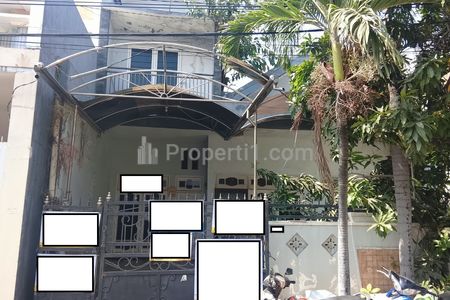 Jual Rumah Hitung Tanah Nirwana Eksekutif Wonorejo Rungkut Butuh renovasi