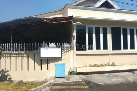 Jual Rumah Nirwana Executive, Wonorejo, Rungkut, Surabaya - Strategis Posisi HOOK